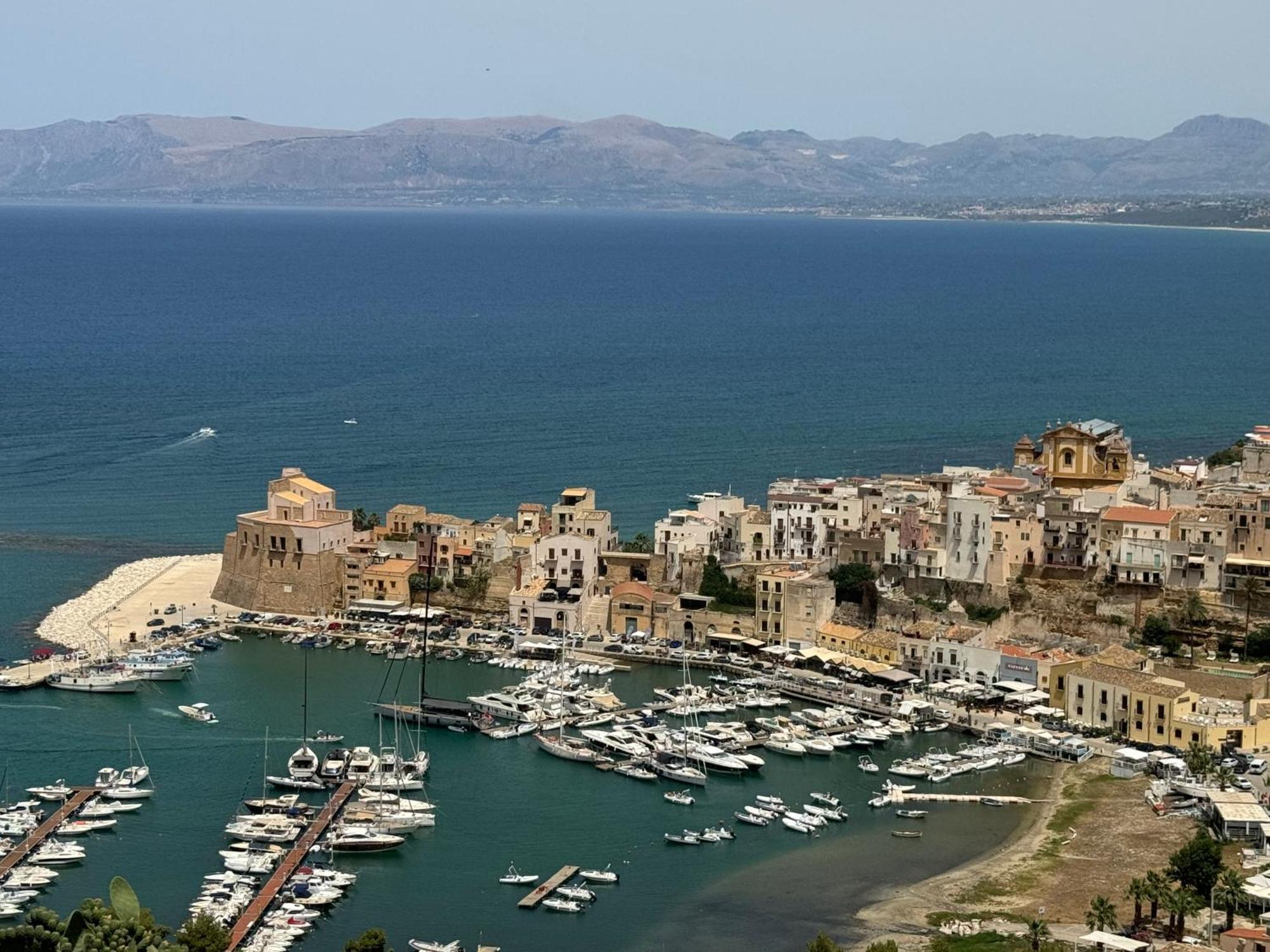 Mary Gery'S Rooms Castellammare del Golfo Exterior foto